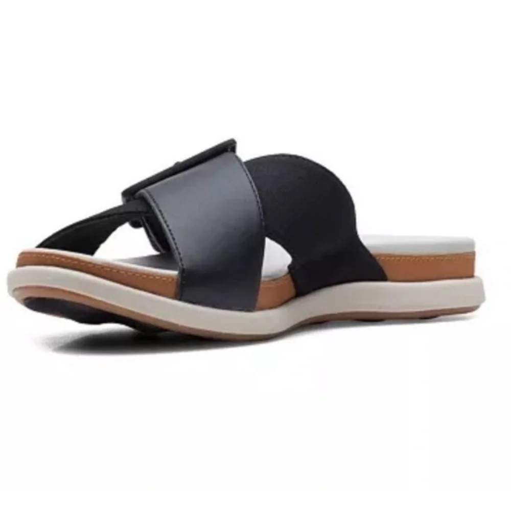 NWT Clarks Women’s 6.5 Cloudsteppers Black Eliza April Mules Buckle Sandals - Picture 2 of 8